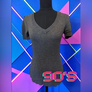 Vintage 90s Forever 21 Cursive Script Tag V-Neck Short Sleeve Top